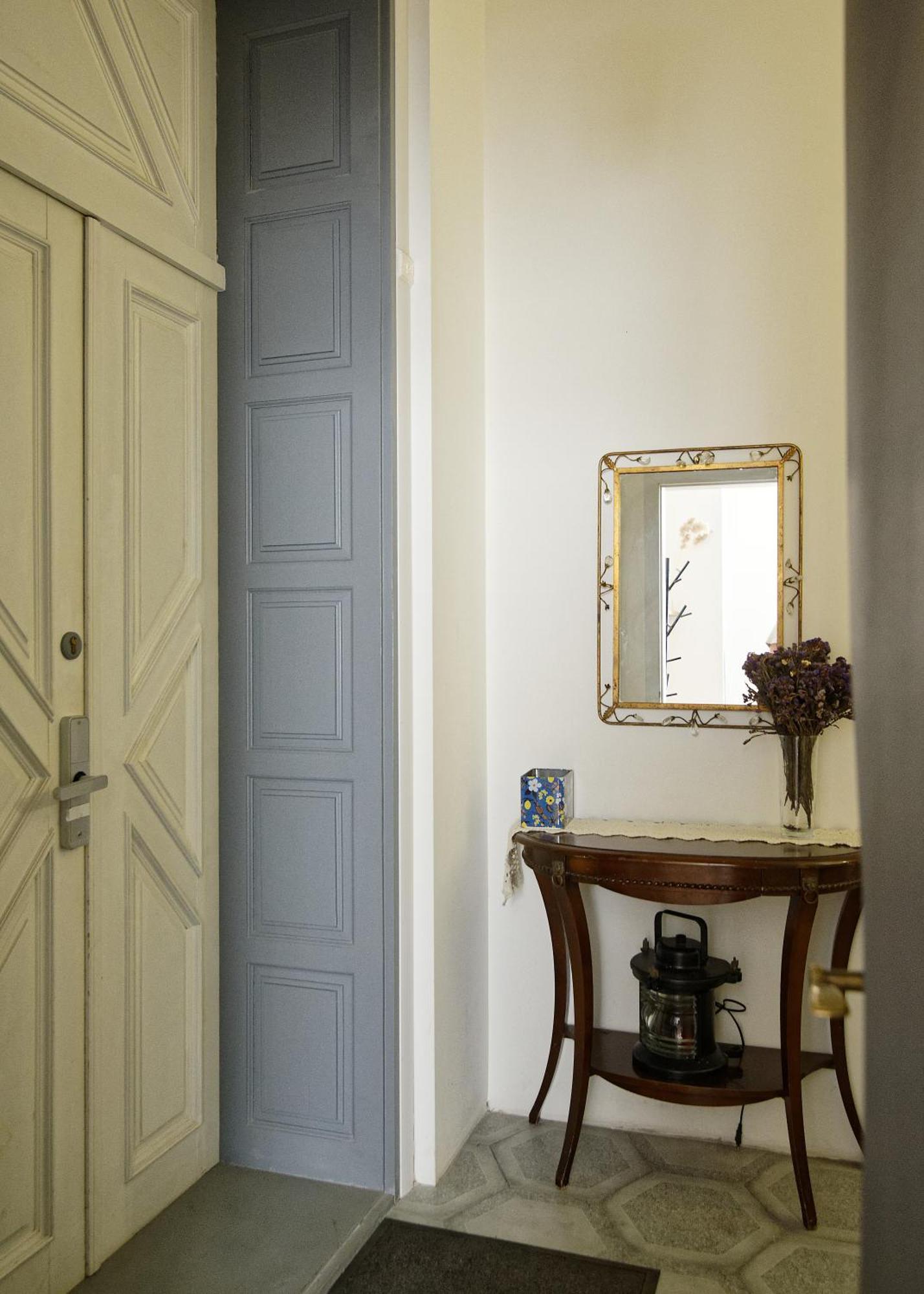 White Door Apartments Heart Of Odessa 1 Exteriör bild